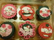 Cupcakes Kitty en rosa negro y rojo