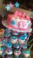 Pastel y cupcakes XV años en rosa y azul